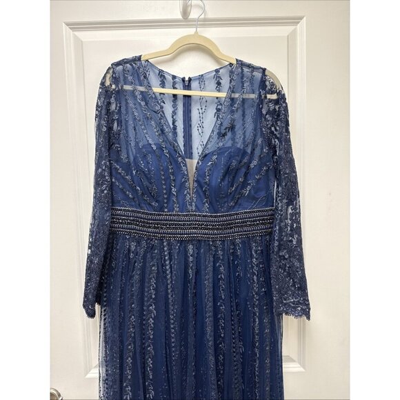 MAC DUGGAL Size 12 Navy 66591 Long Sleeve Floral Illusion Beaded Gown Dress $798 - Picture 8 of 16